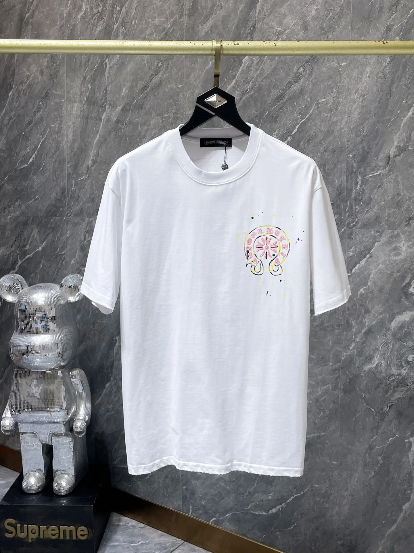 P150 new Chrome Hearts 25ss high-end version for summer! ! High-weight, environmentally friendly and high-quality top-quality fabric 280g Crow Sanskrit hand-painted scratched foam short-sleeves. Counter synchronization. 1:1 replica version. Recommended color: black white. Size: S, M, L, XL